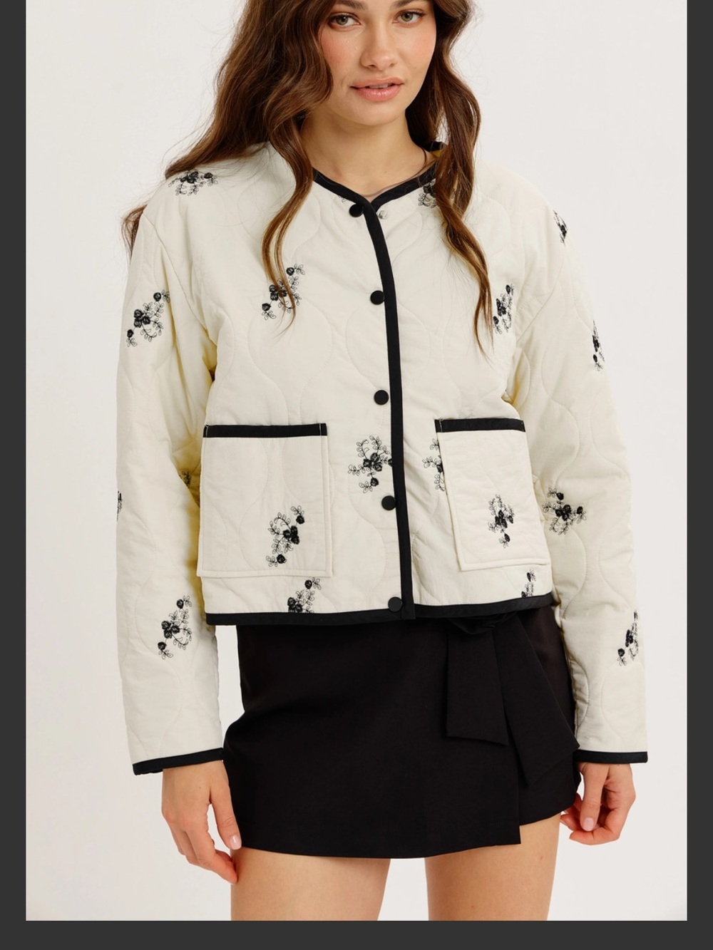 (715) Ready For the Season Embroidered Quilted Jacket - M - NWT